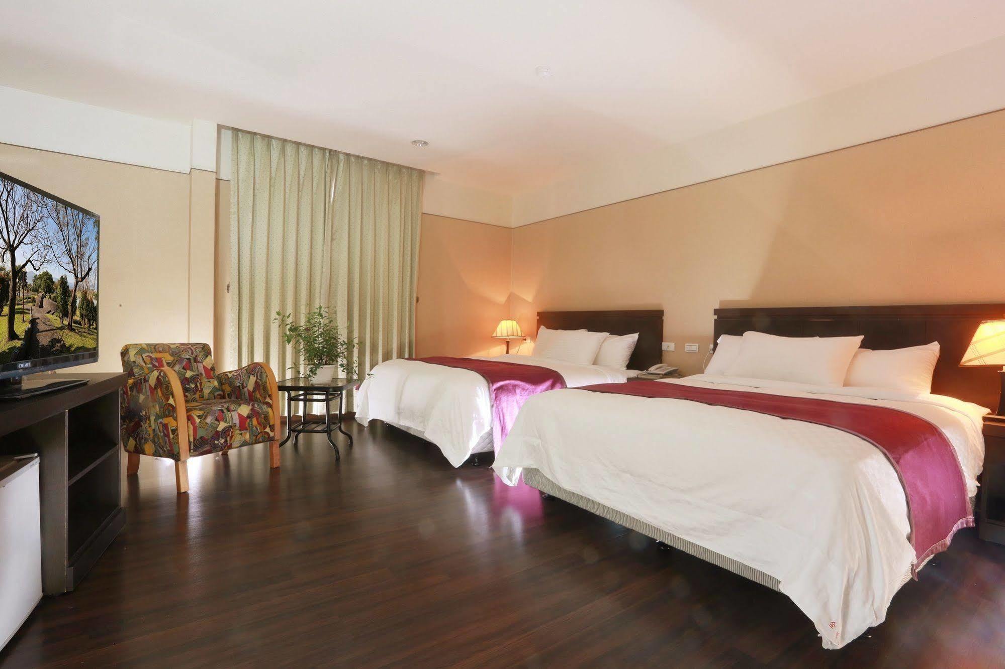 King Town Hotel Luodong Eksteriør bilde