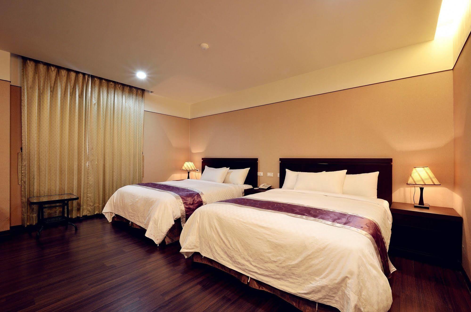 King Town Hotel Luodong Eksteriør bilde